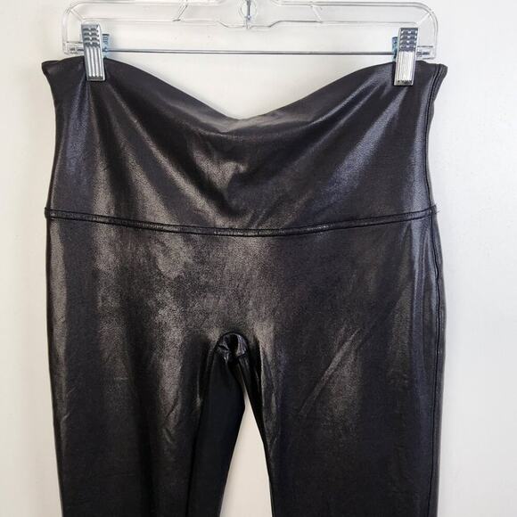Spanx‎ Black Ready To Wow Faux Leather Leggings Size 1X Petite Comfy Fitted - Picture 5 of 7
